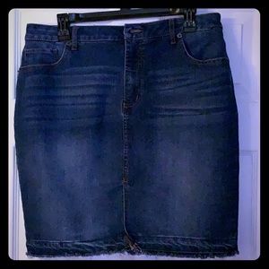 Frayed jean  skirt